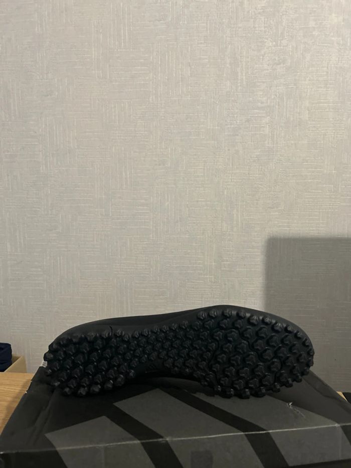 Chaussures de football Adidas terrain synthétique grande taille 47 - photo numéro 6