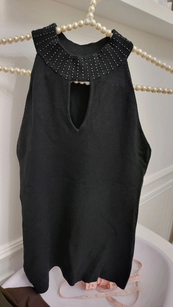 Pull sans manches col perlé taille unique