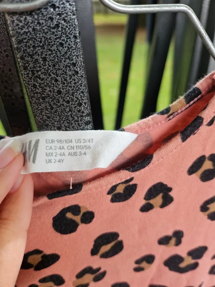 Robe H&M imprimé léopard 3 ans - photo numéro 2