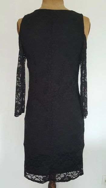 Robe noire dentelle 38