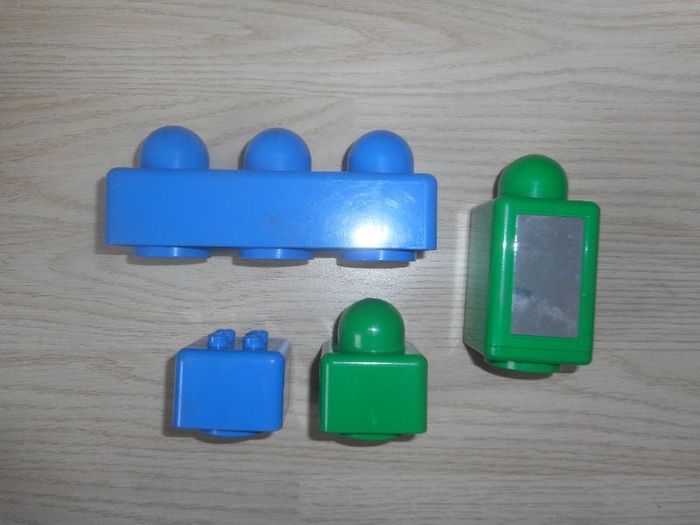 Lot 4 pièces de Lego Duplo vintage