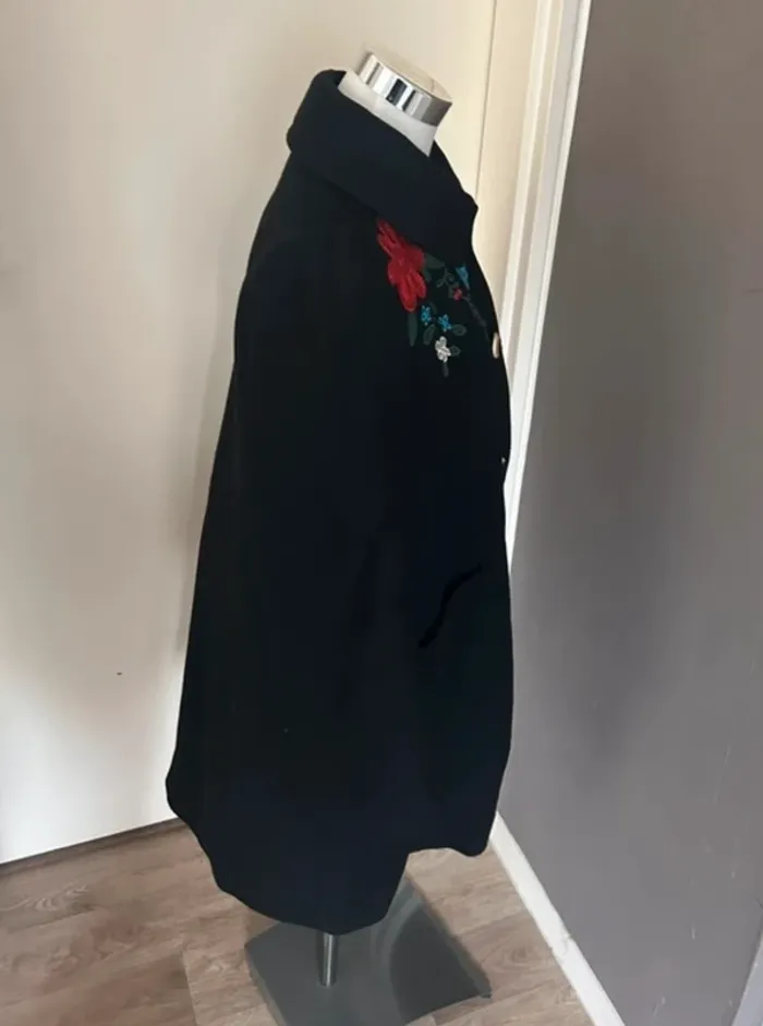 Zara veste ,caban, manteau en laine noire, broderie fleur taille L/40 - photo numéro 8