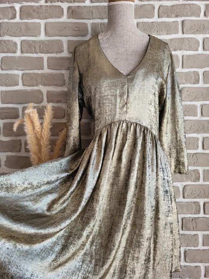 Robe fluide métallisée dorée - Vintage Love - Made in France - photo numéro 4