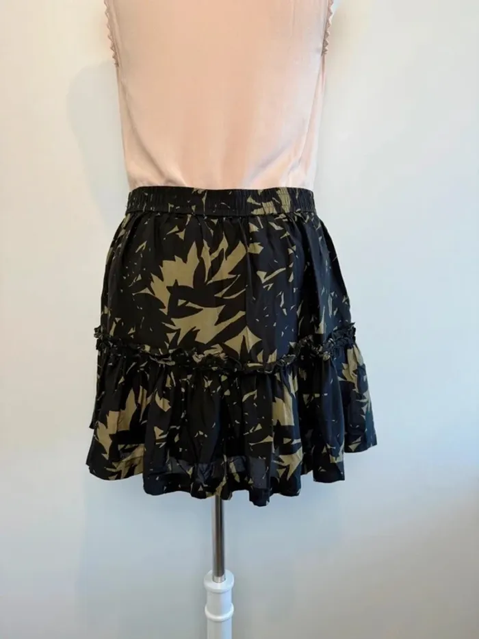 Jupe Essentiel en soie taille 40 noire et kaki parfait état - photo numéro 2