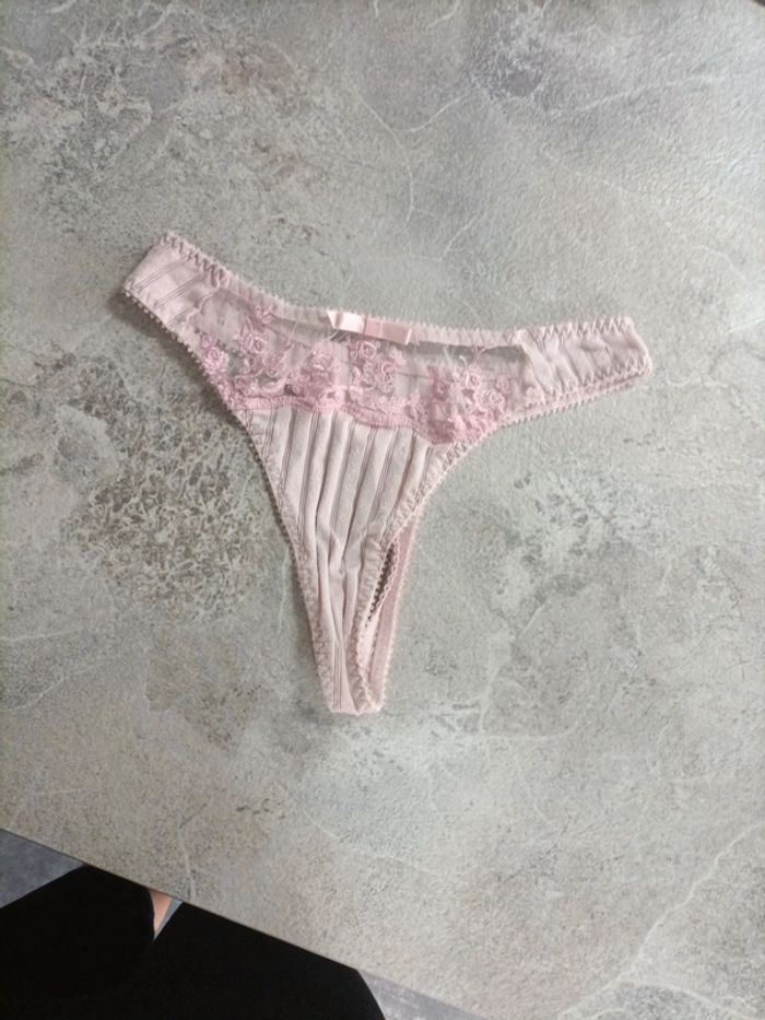 Soutien gorge - photo numéro 5