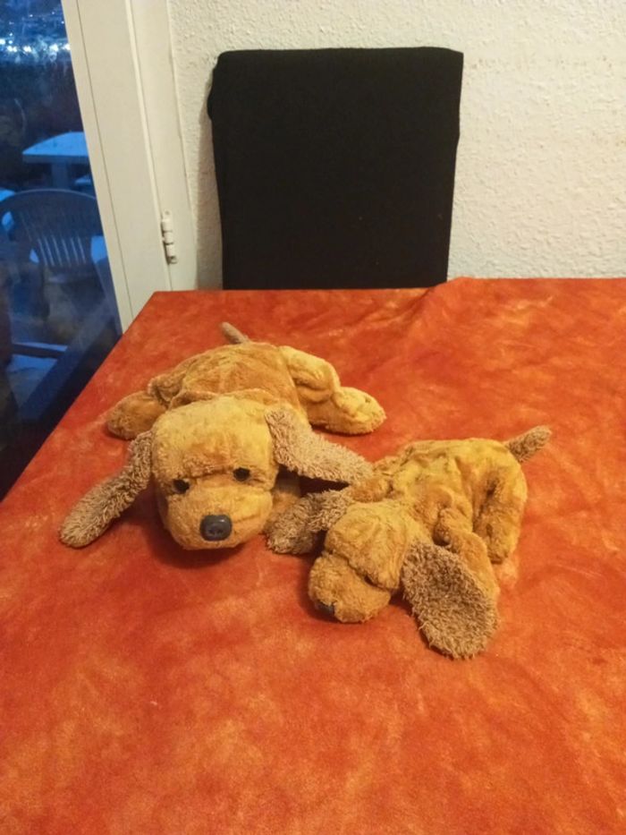 Maman et son bébé chien vintage