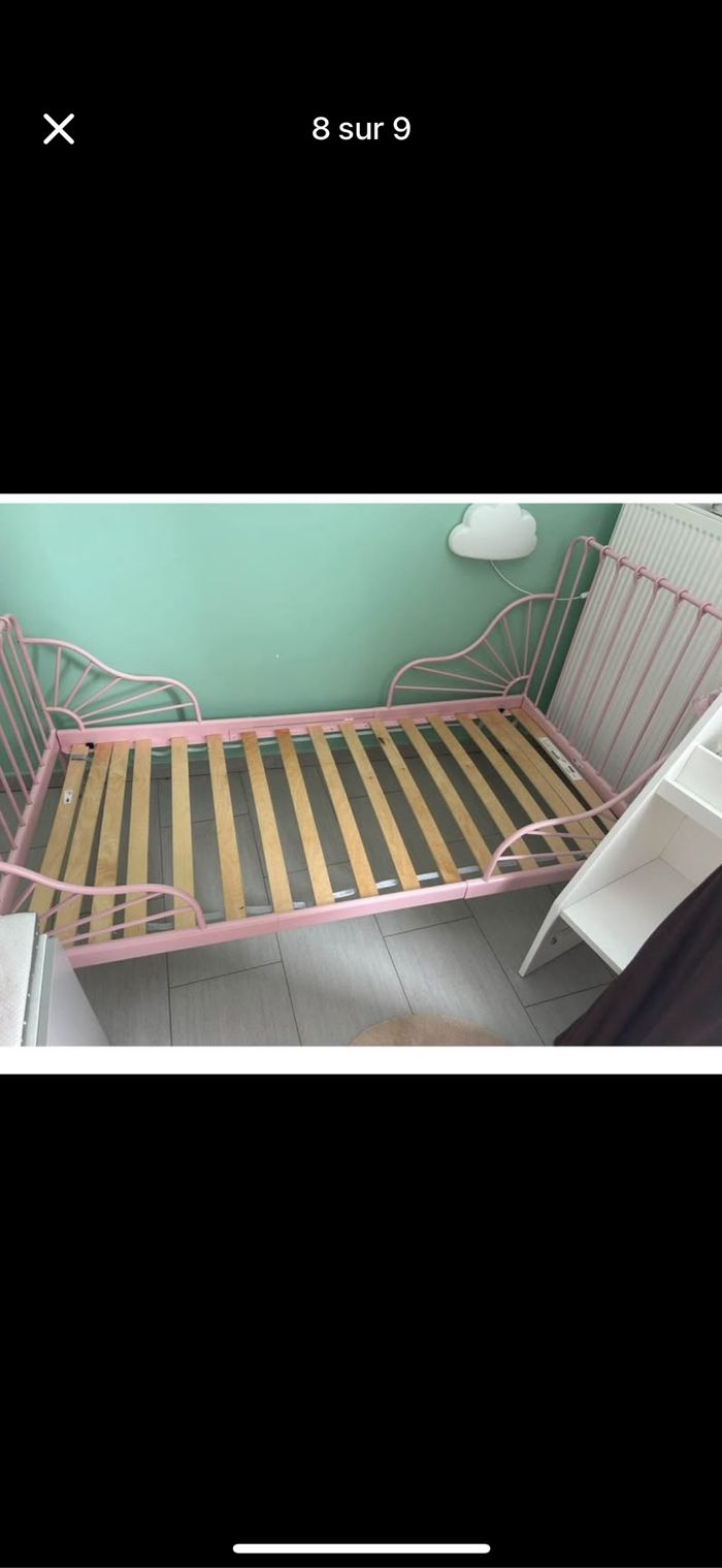 Lit IKEA extensible rose +sommier+matelas - photo numéro 8