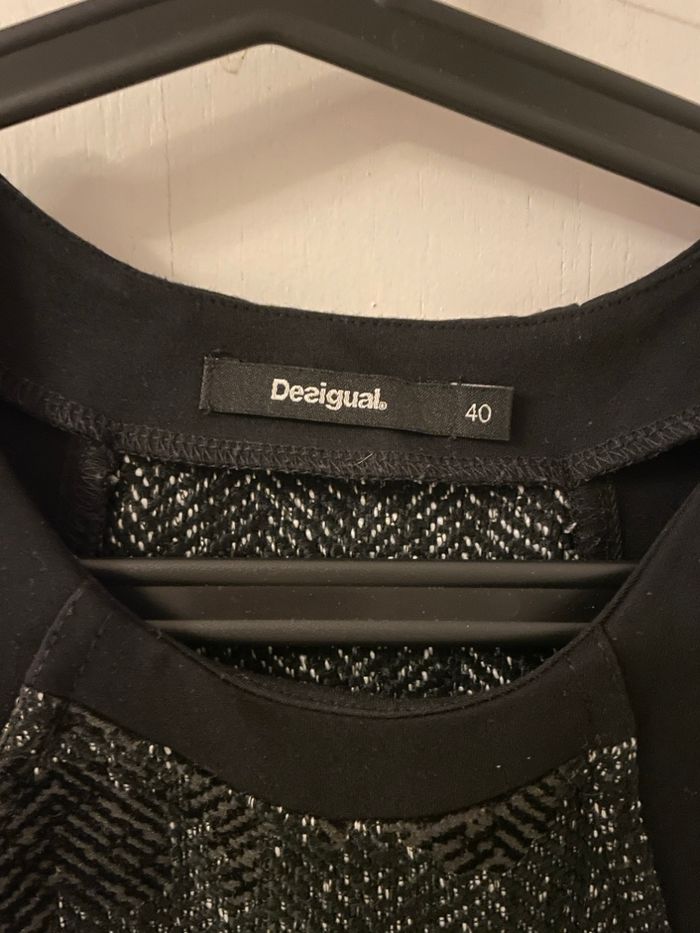 Robe Desigual T40 tbe - photo numéro 2