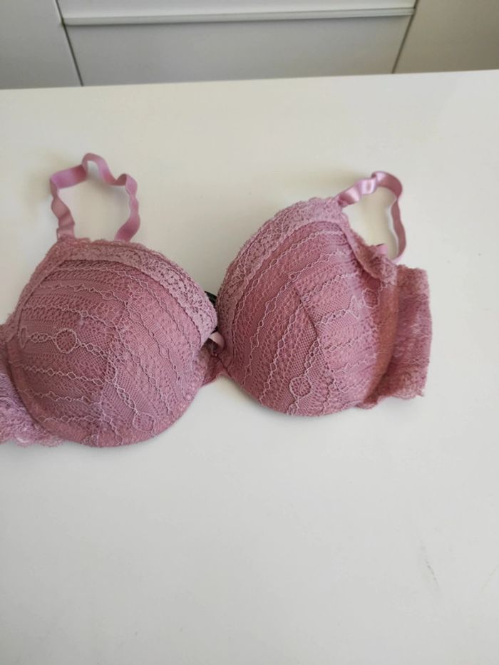 Soutien gorge rose 90 c - photo numéro 3