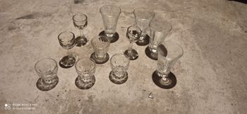 Lot de 10 verres à liqueur