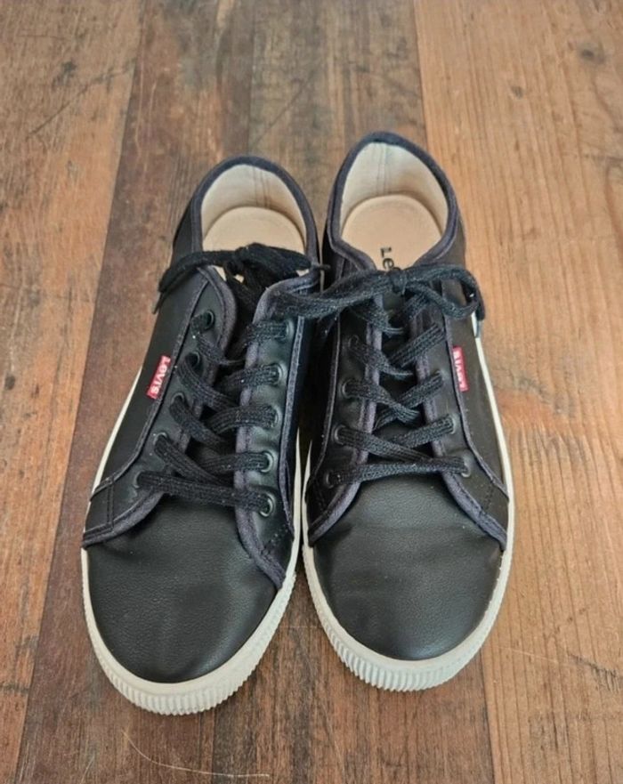 Basket Levis Malibu cuir femme pointure 40 - photo numéro 2