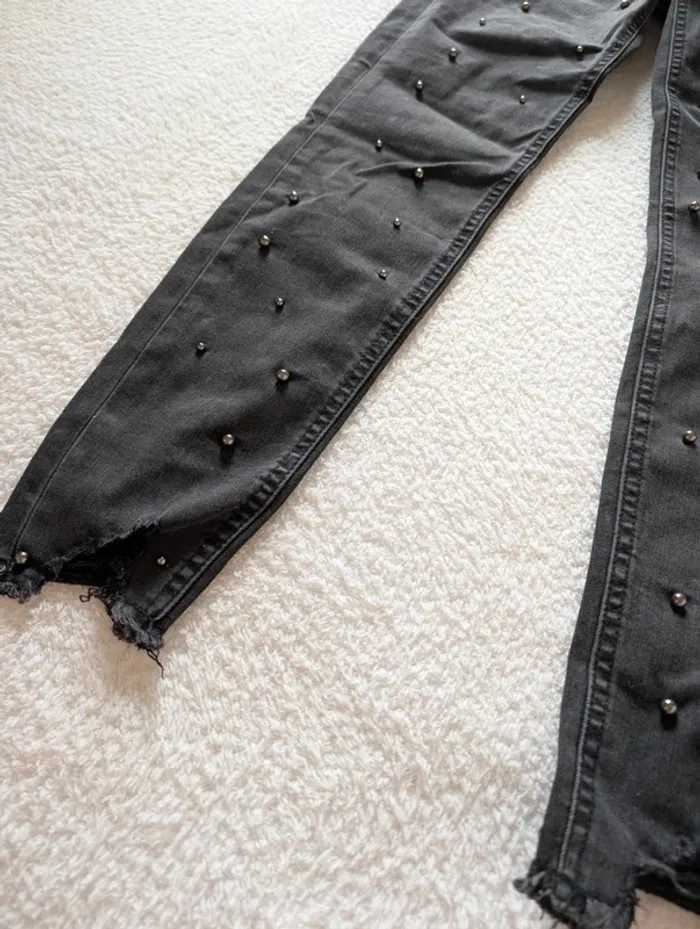 🖤 Jean noir à perles Stradivarius - 38 - photo numéro 4