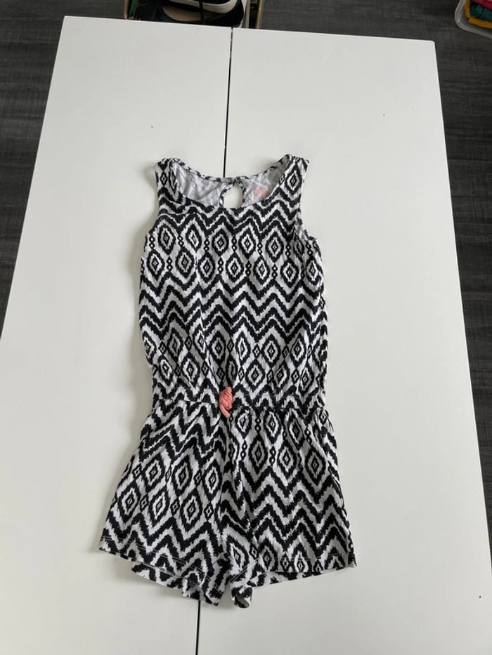 Combinaison short taille 8-10 ans marque Pepperts