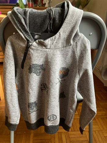 Pull capuche IKKS 8 ans’