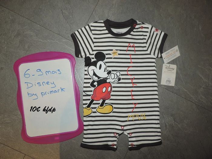 combinaison mickey disney par primark taille 6-9 mois neuf