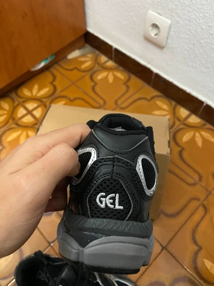 Asics GEL NYC Taille 42 - photo numéro 3