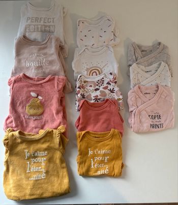 Lots pyjamas et bodys  Gémo hiver 1 mois