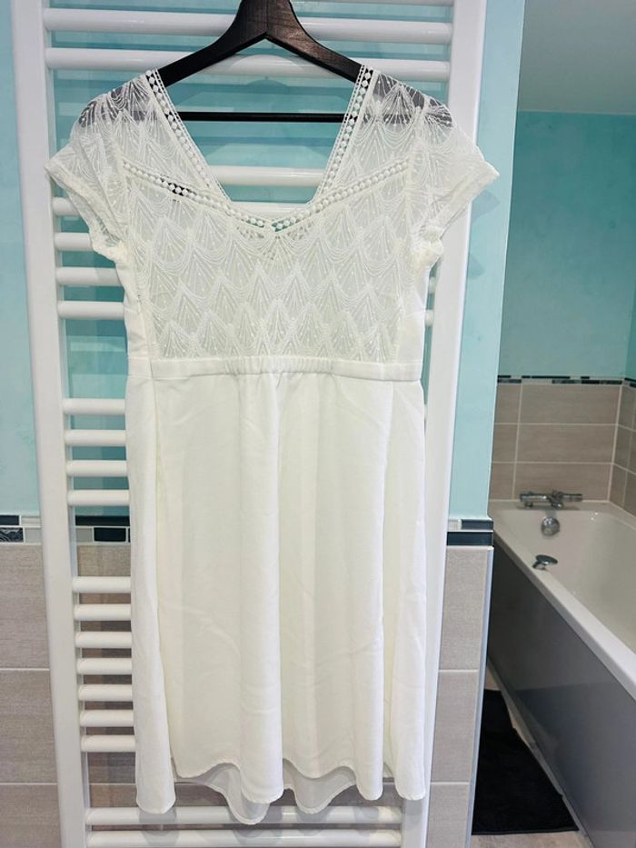 Robe à dentelle