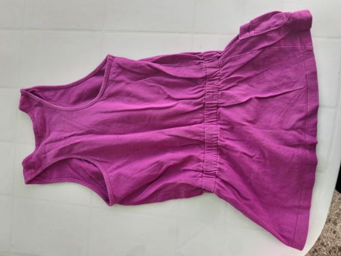 Débardeur parfait état 8 ans - photo numéro 3