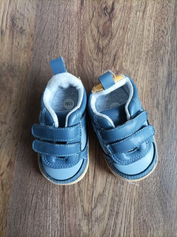 Chaussures souples 6-9 mois