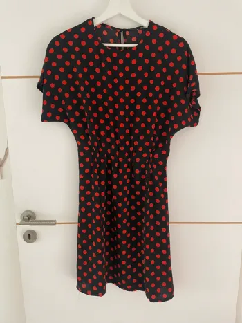 Robe noire à pois rouge 34 Etam
