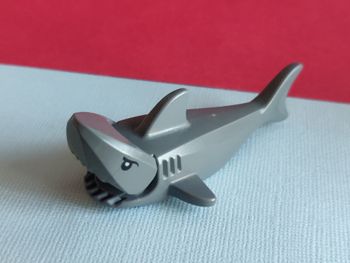 Requin gris yeux imprimés Lego - en parfait état - vrai Lego