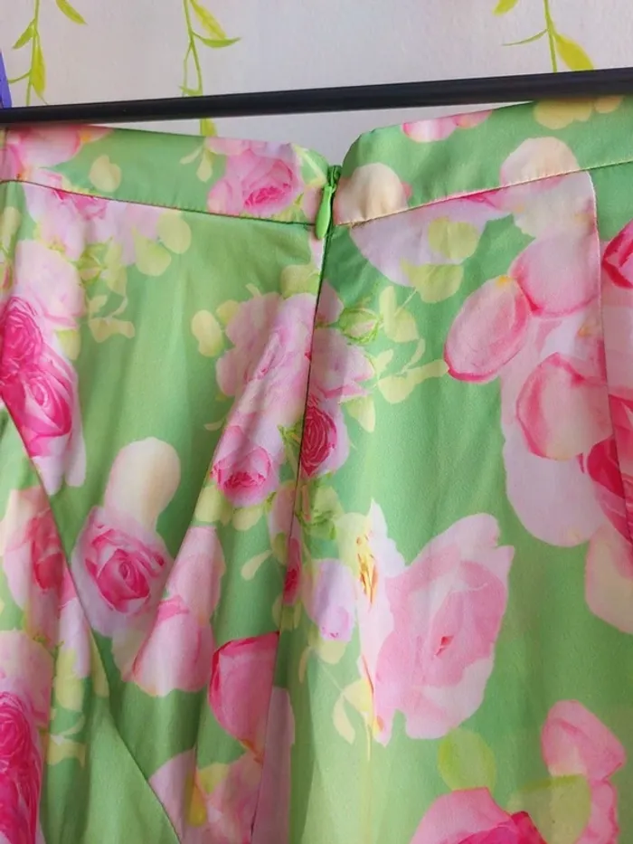 Jupe ASOS – xs – Vert fleuri – État : Neuf avec étiquette - photo numéro 2