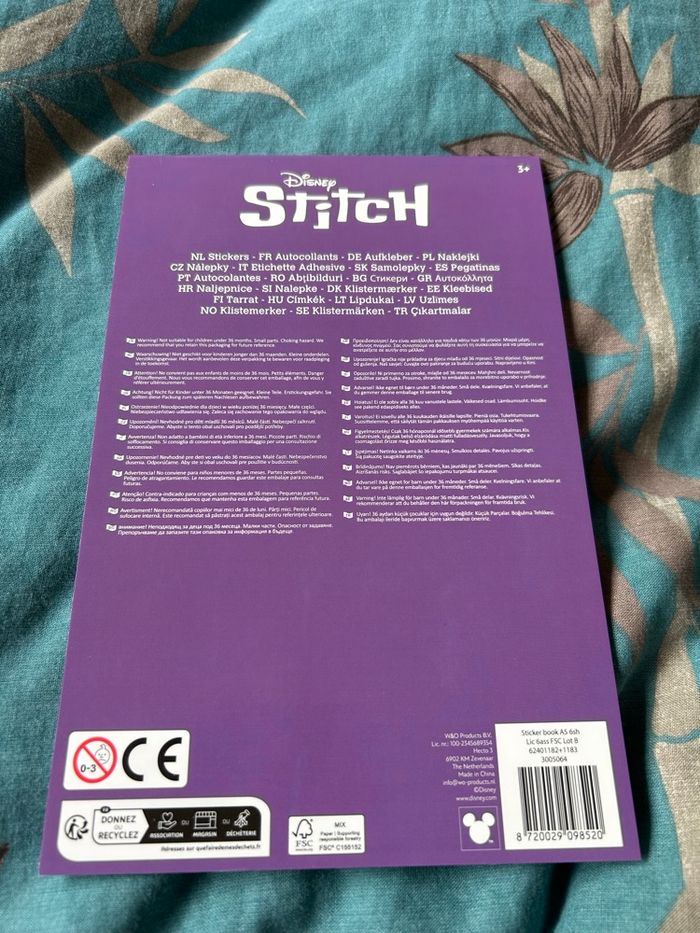 Plaquettes / petit livre gommettes / stickers stitch et Angel - photo numéro 2