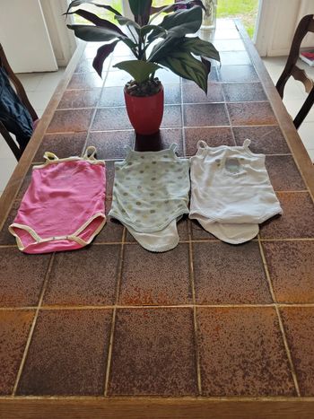 Lot de 3 bodies sans manches débardeur