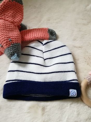 Bonnet bébé neuf Made in France