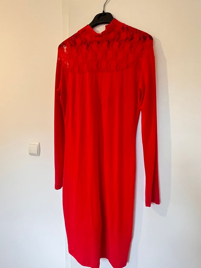 Robe de soirée rouge - photo numéro 2