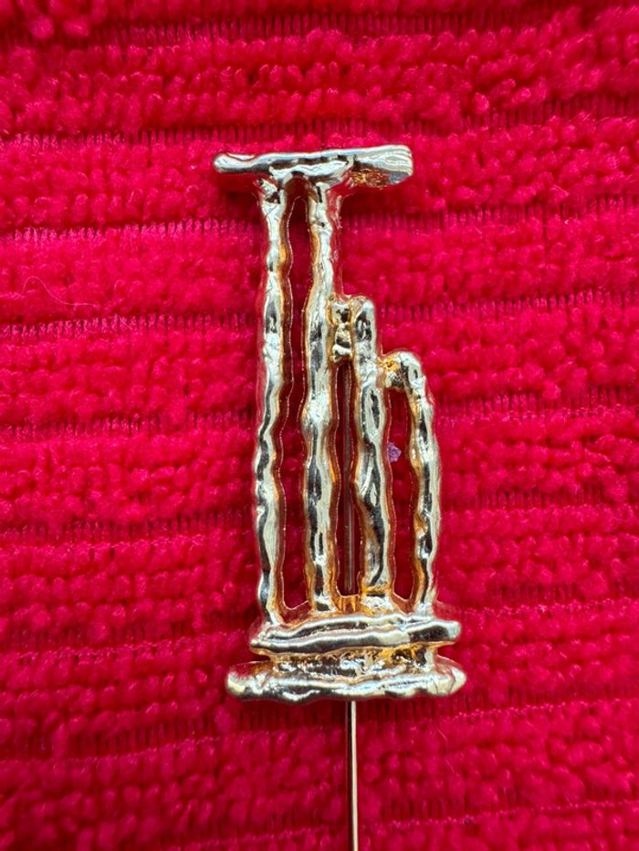 Broche épingle - photo numéro 2