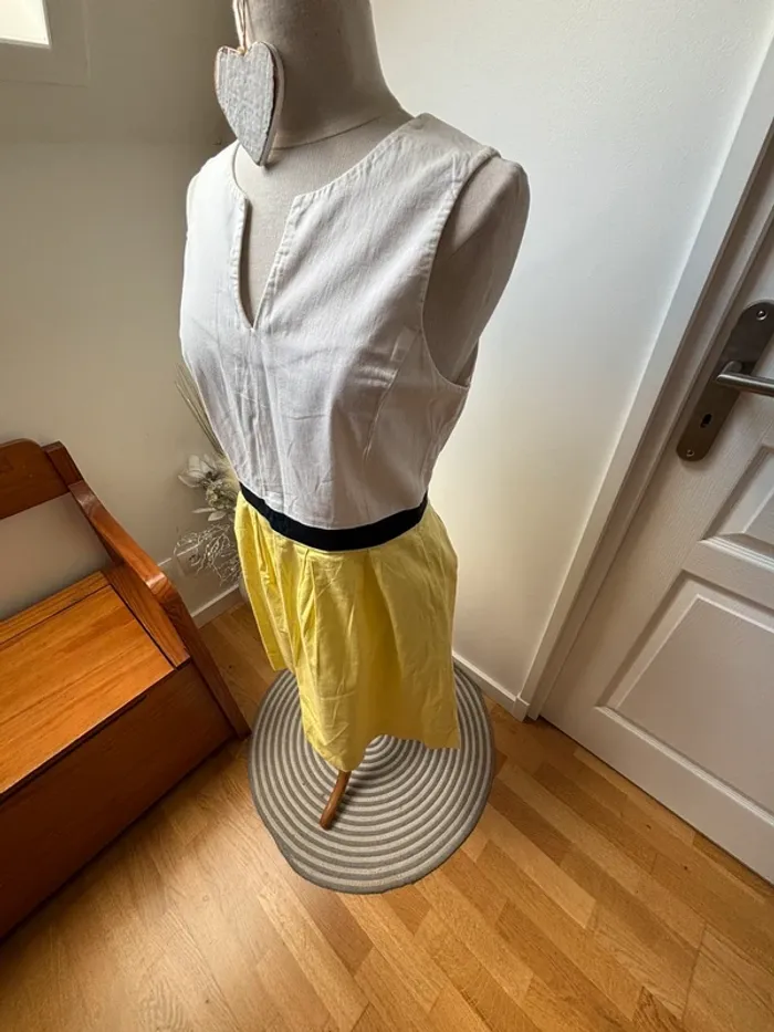 💛Sublime robe en coton blanche et jaune - Camaïeu - T42 - photo numéro 4