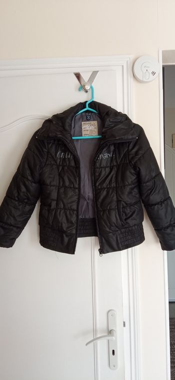 Blouson doudoune Terre de Marins 9 ans 
Idéal pour la rentrée