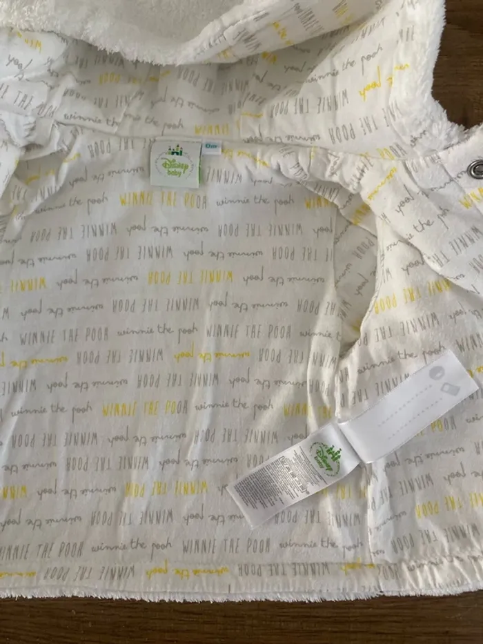 Veste polaire Disney Winnie + teeshirt - photo numéro 4