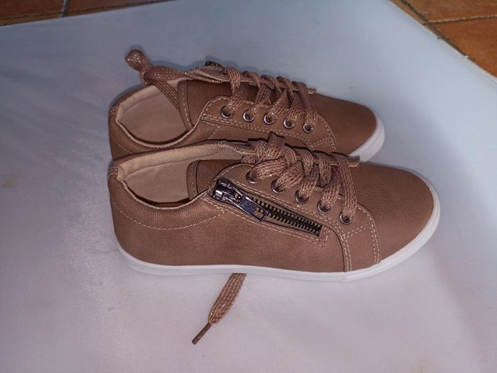 Basket rose bronze taille 31