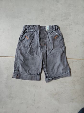 Short 3 ans