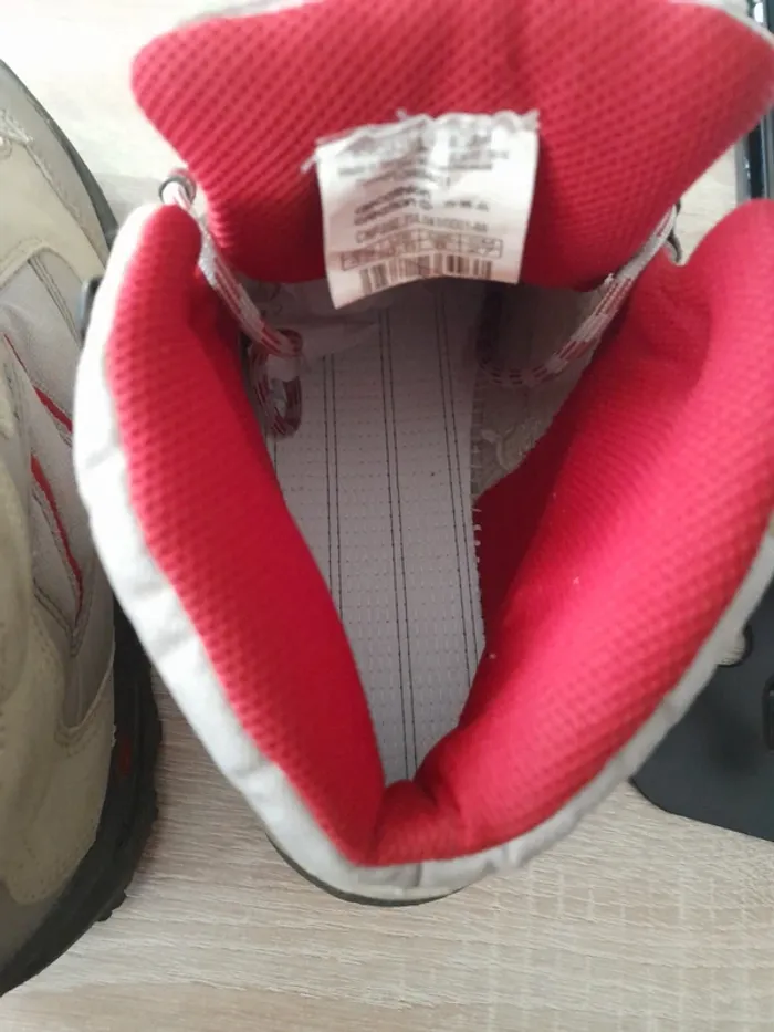 Chaussures de randonnée 42 - photo numéro 6