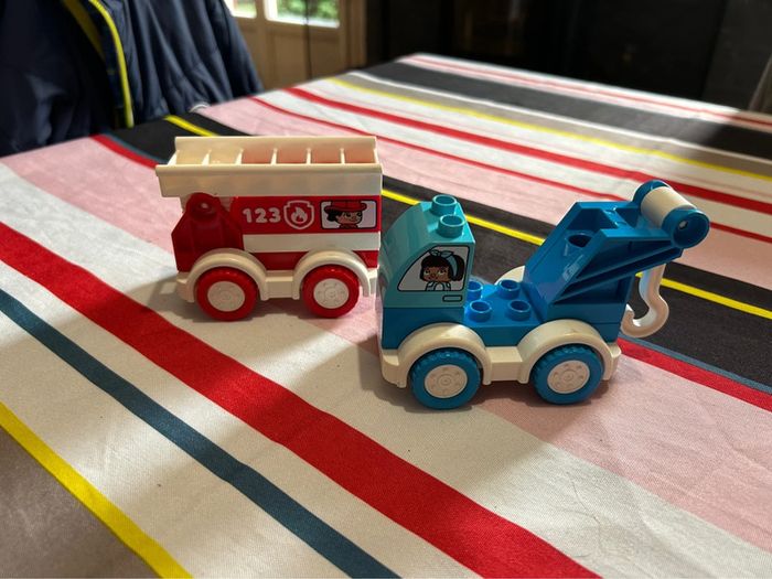 Lot dépanneuse / camion de pompier lego duplo