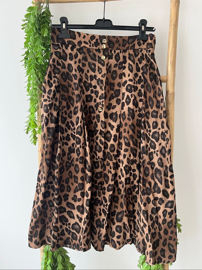Jupe satin léopard Zara
