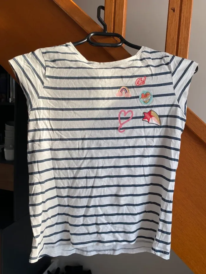 lot deux t-shirt taille 12 ans