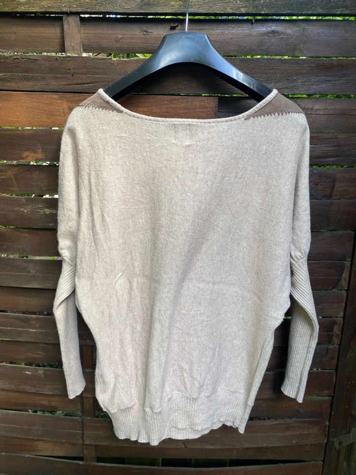 Joli pull chauve-souris - photo numéro 5