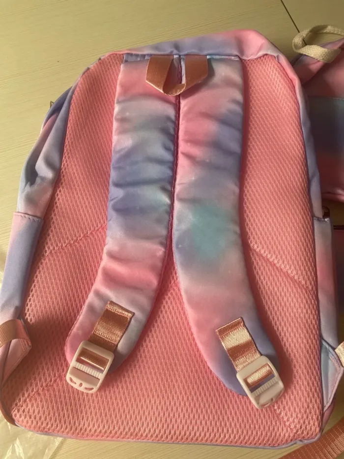 Sac à dos rentrée scolaire neuf avzc trousse et et petit sac - photo numéro 4