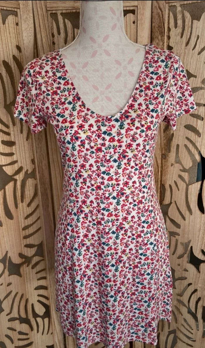 Robe imprimée fleurie col V - photo numéro 2