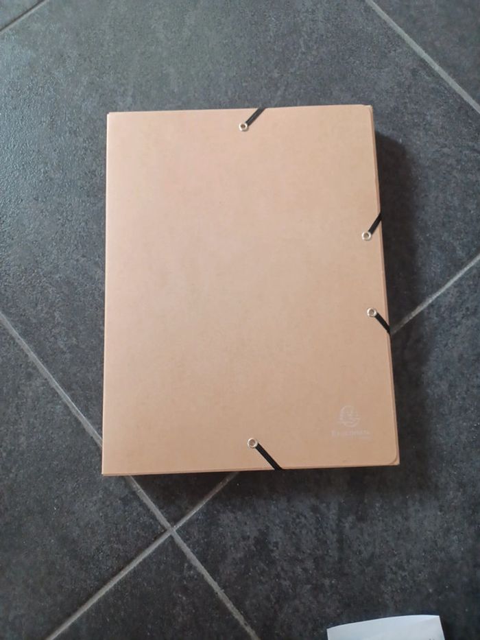 Pochette cartonné