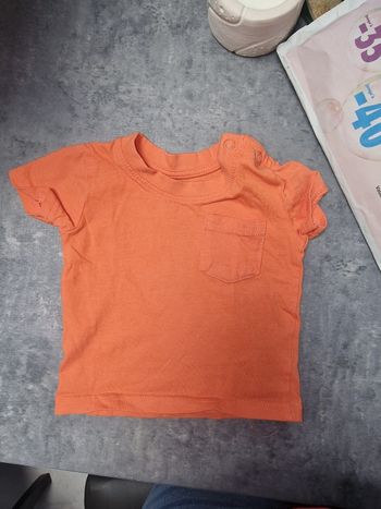 T-shirt orange