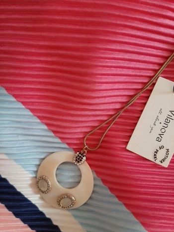 Long collier avec pendentif vilanova neuf