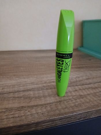 Mascara plus cadeau offert