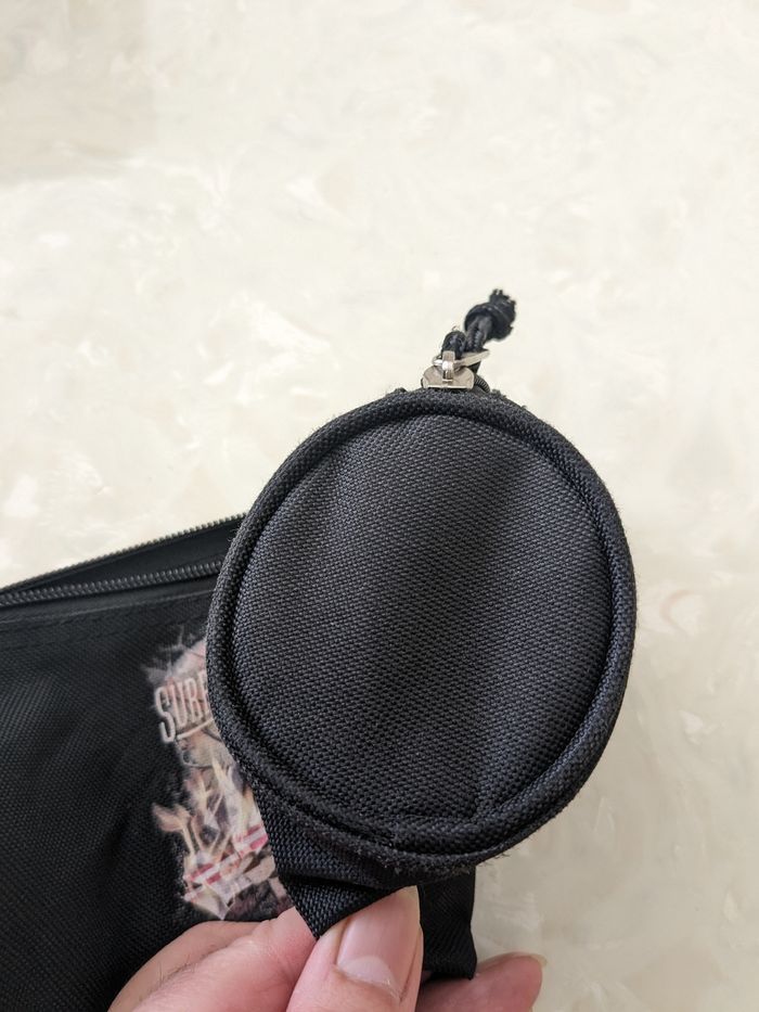 Trousse noire imprimé The Mystic Truth. - photo numéro 6