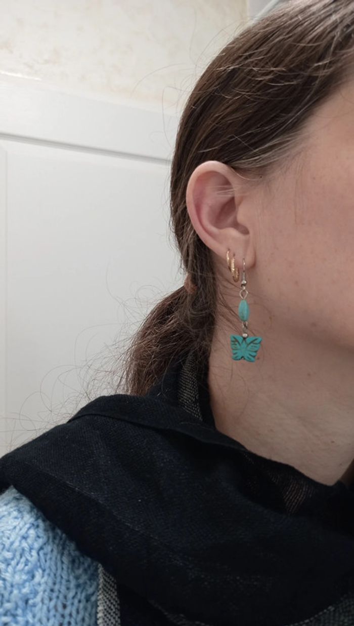 Boucles d'oreilles pendantes Papillons turquoise - photo numéro 5